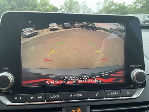 Used 2021 Nissan Altima 2.5 SV FWD image 19