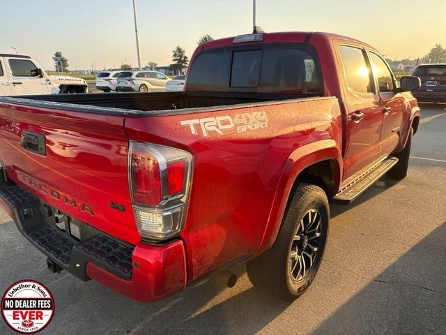 Used 2020 Toyota Tacoma TRD Sport w/ Technology Package AWD/4WD image 8