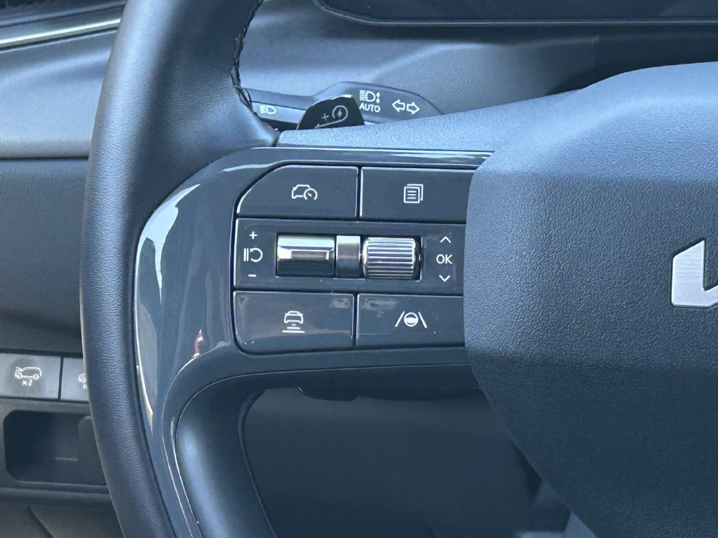 Used 2024 Kia EV9 Wind AWD/4WD image 16