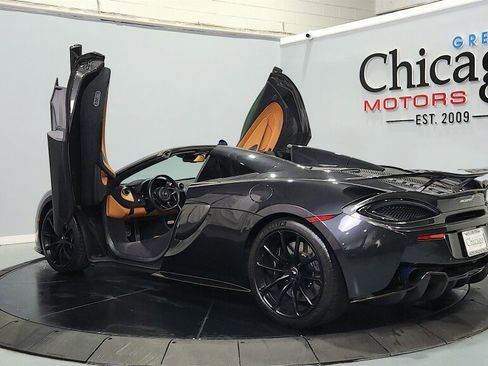 Used 2019 McLaren 570S Spider RWD image 5