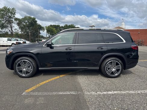 New 2026 Mercedes-Benz GLS 450 4MATIC image 5