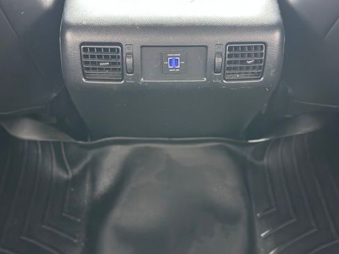 Used 2020 Toyota Tundra SR5 w/ SR5 Upgrade Package image 19