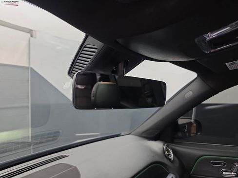 Used 2023 Mercedes-Benz GLB 250 4MATIC image 44