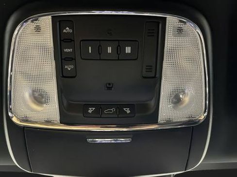 Used 2019 Jeep Grand Cherokee Limited w/ Trailer Tow Group IV AWD/4WD image 33