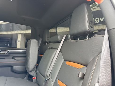 Used 2024 GMC Sierra 2500 AT4 w/ AT4 Preferred Package image 34