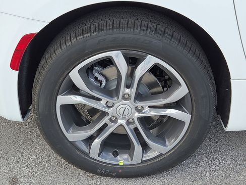 New 2026 Chrysler Pacifica Pinnacle image 7