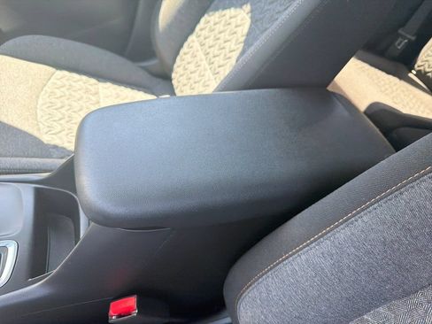 Used 2024 Chevrolet Equinox LT FWD image 27