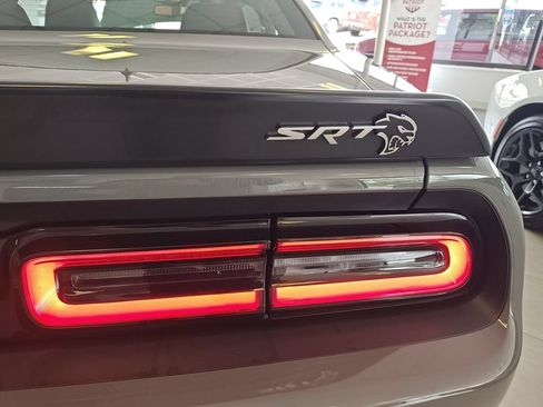 Used 2023 Dodge Challenger SRT Hellcat w/ Driver Convenience Group RWD image 31