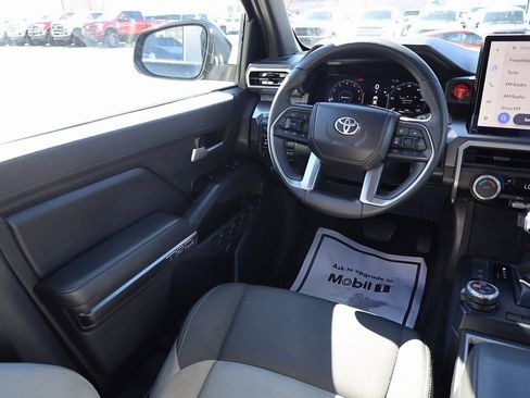 Used 2024 Toyota Tacoma TRD Off-Road AWD/4WD image 19