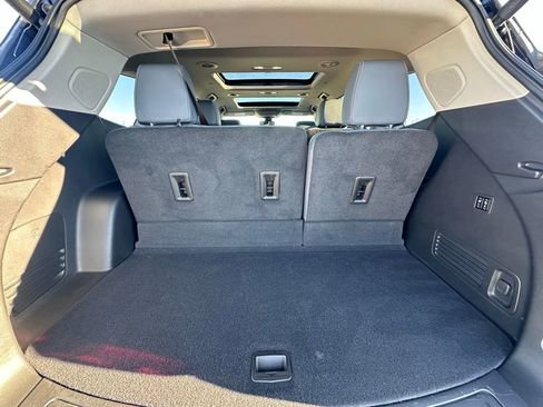 Used 2021 Buick Enclave Premium w/ Sun and Sites Package image 32