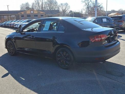 Used 2017 Volkswagen Jetta S w/ Jetta S Cold Weather Package image 4