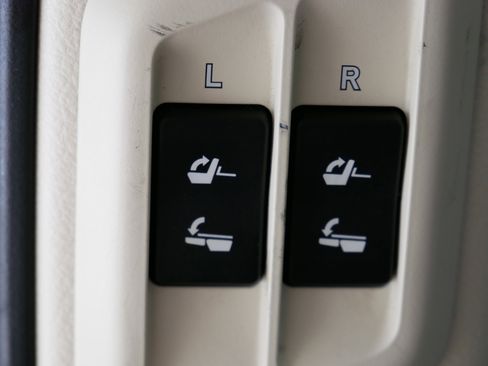 Used 2012 Lexus GX 460 image 31