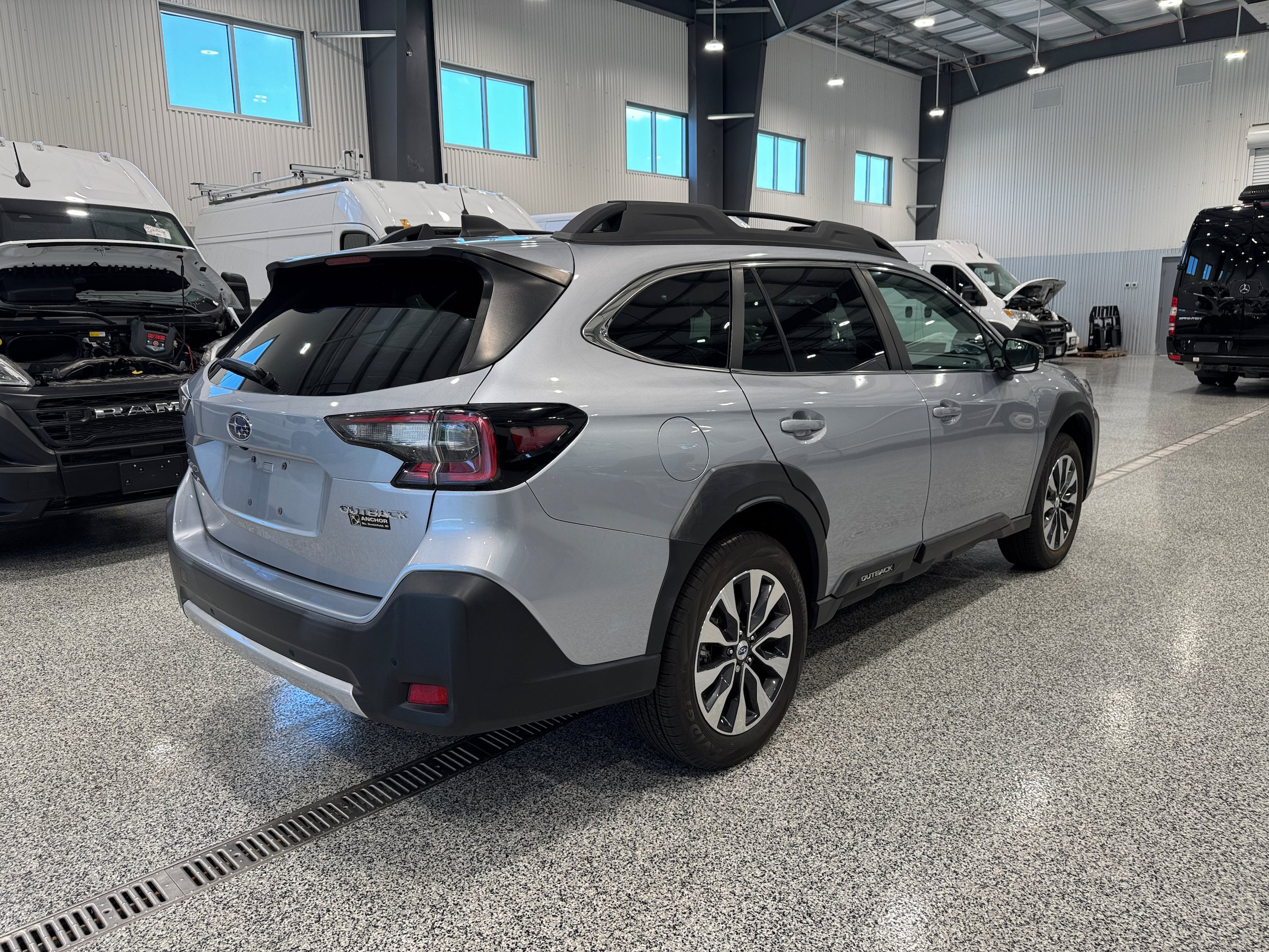 Used 2024 Subaru Outback Limited AWD/4WD image 6