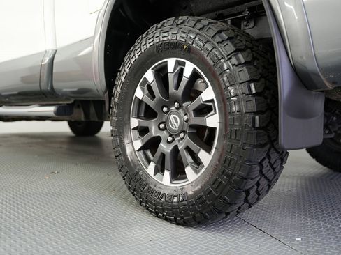 Used 2019 Nissan Titan PRO-4X image 64