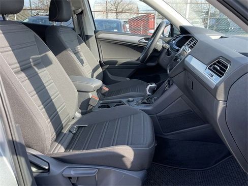 Used 2024 Volkswagen Tiguan S image 25