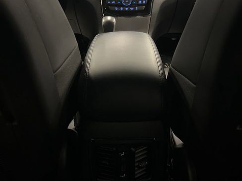 Used 2021 Jeep Grand Cherokee Limited image 36