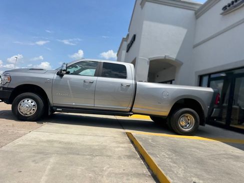 Used 2024 RAM 3500 Laramie w/ Sport Appearance Package AWD/4WD image 6