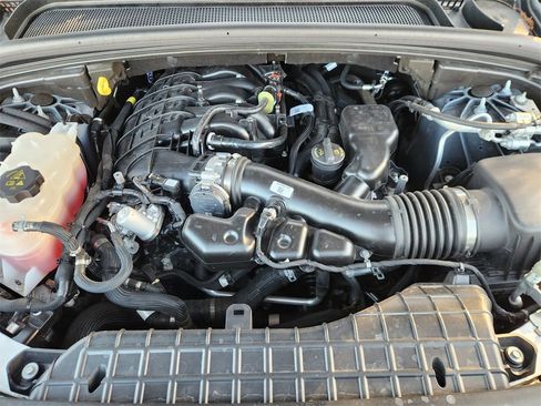 Used 2025 Jeep Grand Cherokee L Altitude image 29