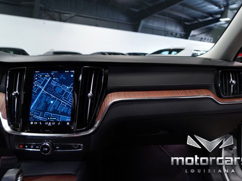 Used 2024 Volvo S60 B5 Ultimate image 34