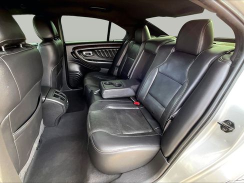 Used 2019 Ford Taurus Limited FWD image 27