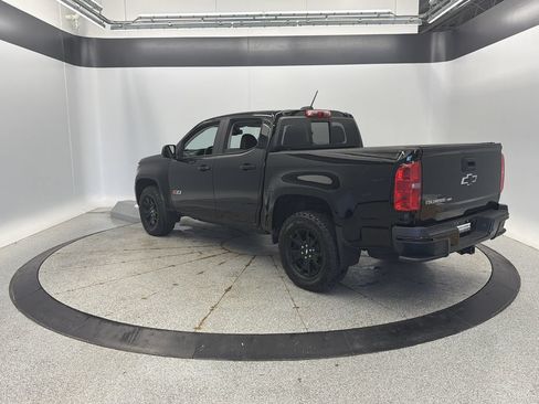 Used 2020 Chevrolet Colorado Z71 w/ Z71 Midnight Edition AWD/4WD image 3