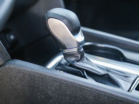 Used 2019 Hyundai Santa Fe SE AWD/4WD image 25