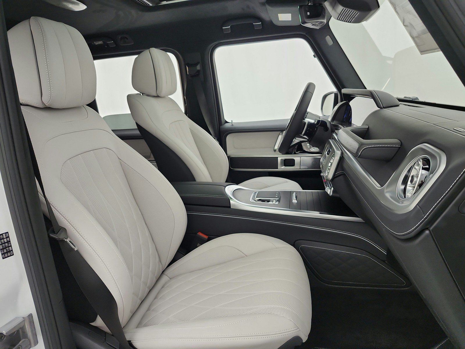 New 2027 Mercedes-Benz G 580 e image 14