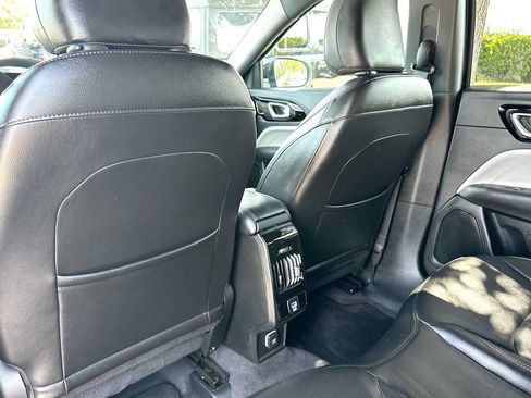 Used 2023 Jeep Compass Limited AWD/4WD image 24