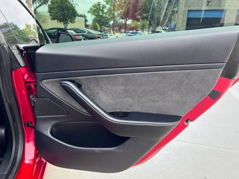 Used 2018 Tesla Model 3 Mid Range RWD image 25