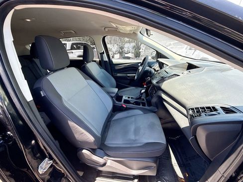 Used 2018 Ford Escape SE FWD image 31