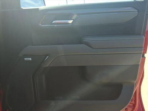 Used 2024 Chevrolet Silverado 1500 ZR2 w/ Technology Package image 12