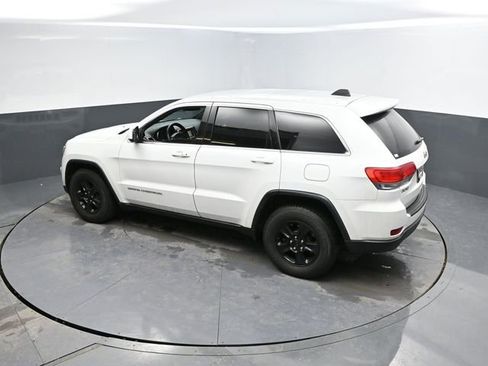 Used 2016 Jeep Grand Cherokee Laredo image 33