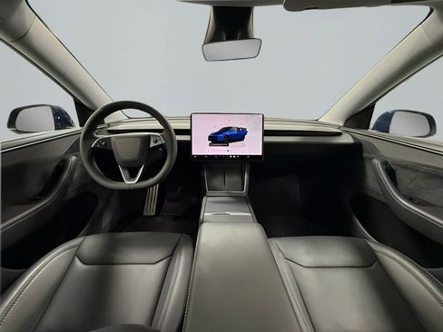 Used 2026 Tesla Model Y Long Range image 13