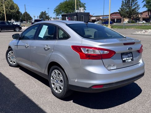 Used 2012 Ford Focus SE FWD image 6