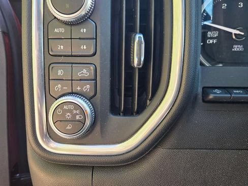 Used 2020 GMC Sierra 1500 AT4 w/ Technology Package AWD/4WD image 26