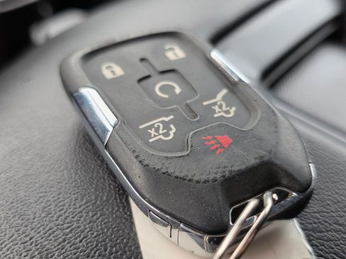 Used 2020 Chevrolet Tahoe LT image 27