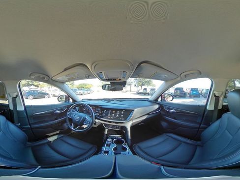 Used 2023 Buick Envision Essence image 42