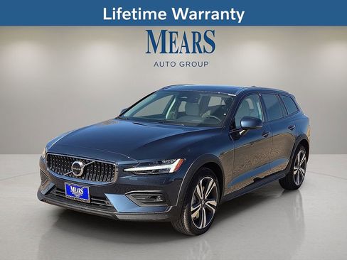New 2026 Volvo V60 B5 Cross Country Plus w/ Protection Package Premier image 1
