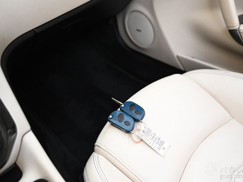 Used 2016 Maserati GranTurismo Sport image 37