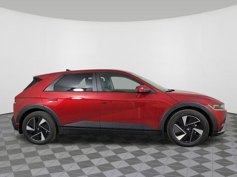 New 2026 Hyundai Ioniq 5 SEL image 2