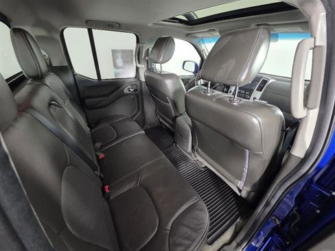 Used 2015 Nissan Frontier PRO-4X w/ Pro-4x Luxury Package image 18