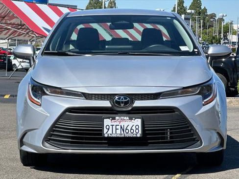 Certified 2025 Toyota Corolla LE image 10