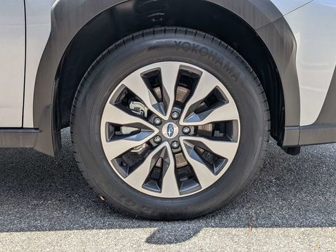 Certified 2025 Subaru Outback Limited w/ Popular Package #2 AWD/4WD image 11