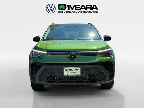 New 2025 Volkswagen Taos SE image 8