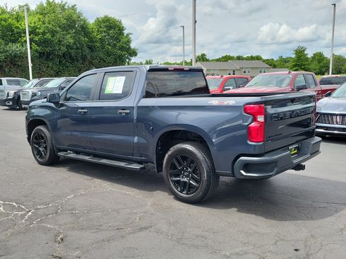Used 2022 Chevrolet Silverado 1500 Custom w/ LPO, Blackout Package AWD/4WD image 3