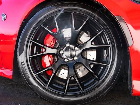 Used 2015 Dodge Charger SRT Hellcat image 15