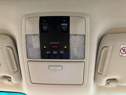 Used 2015 Lexus GX 460 w/ Premium Package AWD/4WD image 24