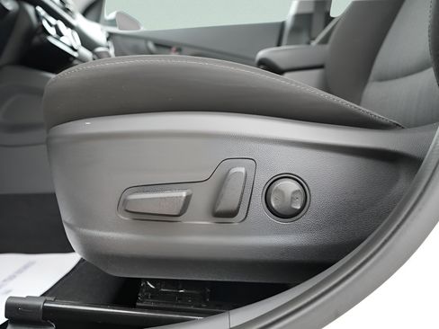 Certified 2023 Hyundai Kona SEL AWD/4WD image 21