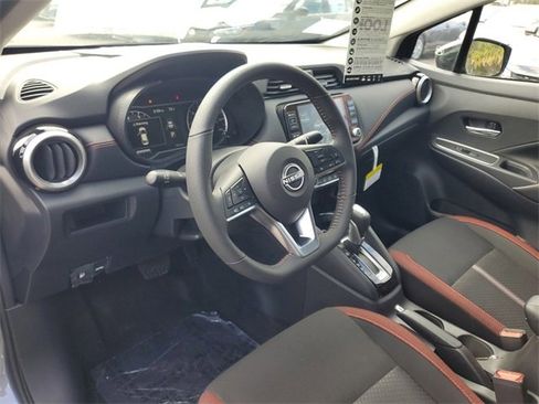 New 2025 Nissan Versa SR w/ Trunk Package image 5