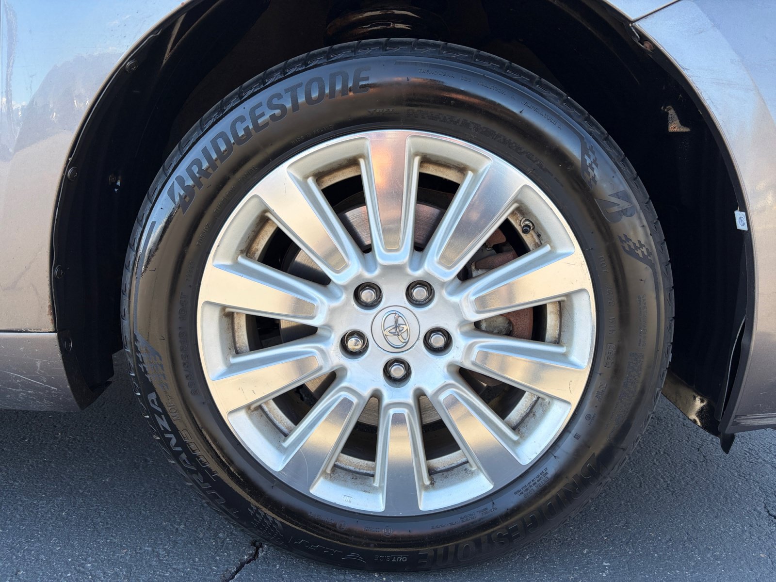 Used 2017 Toyota Sienna Limited AWD/4WD image 30